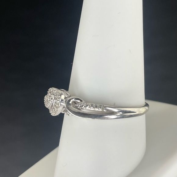 Sterling Silver Bridal Band 1/4 CTTW - Picture 8 of 15
